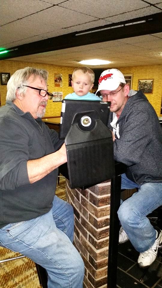 10336691_355137104660417_986790815701000157_n