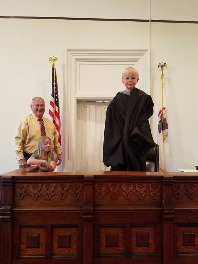 24232423_10210956735019941_2569082707561727536_n