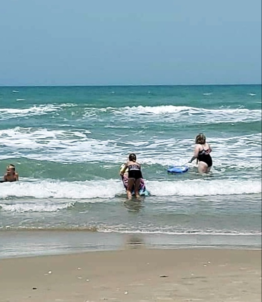 This image has an empty alt attribute; its file name is wp-15981351631142906232974075806612.jpg